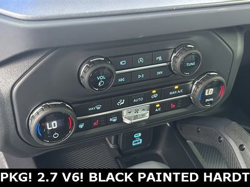 New 2025 Ford Bronco Badlands image 15