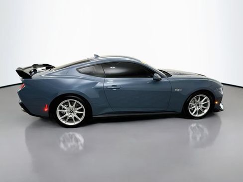 Used 2025 Ford Mustang GT Premium RWD image 8