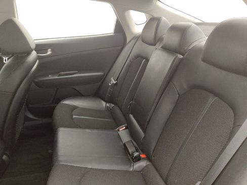 Used 2019 Kia Optima S image 18