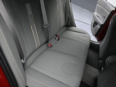 New 2026 Hyundai Elantra Sport FWD image 25