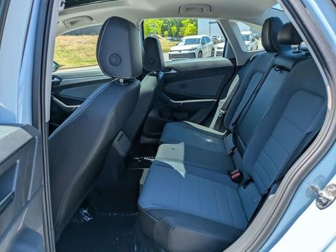 New 2026 Volkswagen Jetta SE FWD image 14