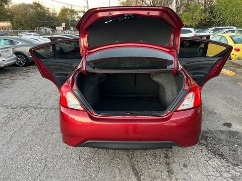 Used 2019 Nissan Versa SV image 14