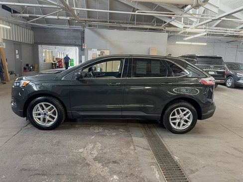 Certified 2022 Ford Edge SEL w/ Convenience Package AWD/4WD image 5