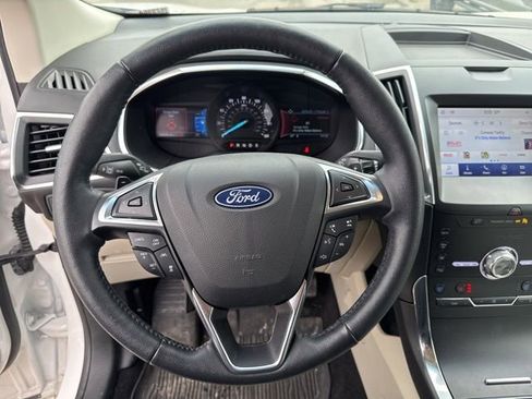 Used 2020 Ford Edge Titanium w/ Equipment Group 301A image 17