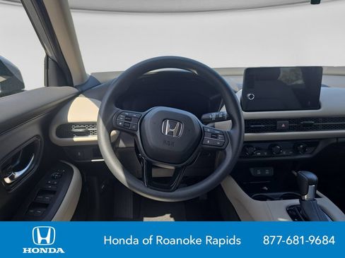 New 2026 Honda HR-V LX image 13