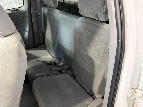 Used 2010 Toyota Tacoma PreRunner RWD image 11