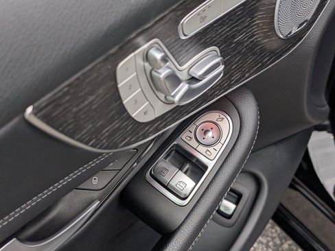 Used 2023 Mercedes-Benz C 300 Coupe image 17