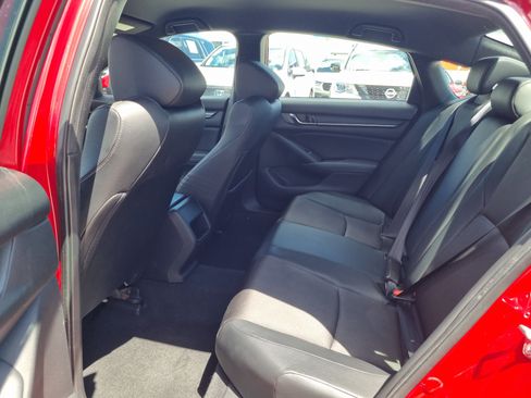 Used 2018 Honda Accord Sport image 13