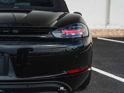 Used 2025 Porsche 718 Boxster S RWD image 32