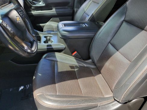 Used 2021 Chevrolet Suburban High Country w/ Premium Package AWD/4WD image 23