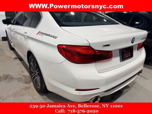 Used 2020 BMW 530i xDrive w/ Convenience Package AWD/4WD image 2
