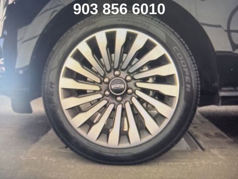Used 2019 Lincoln Navigator L Reserve image 11
