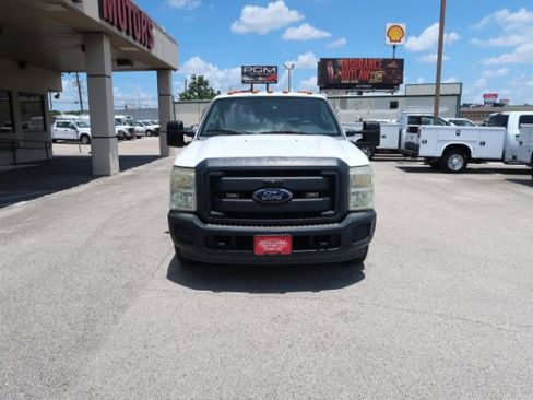 Used 2013 Ford F350 XL w/ Trailer Tow Pkg RWD image 2