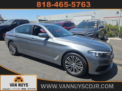Used 2020 BMW 530e w/ Premium Package RWD image 1