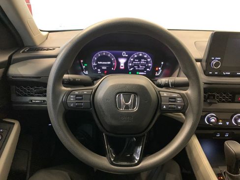 Used 2025 Honda Accord LX image 21