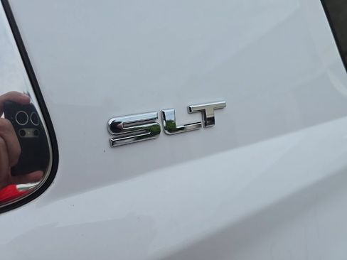 Used 2020 GMC Yukon XL SLT AWD/4WD image 8