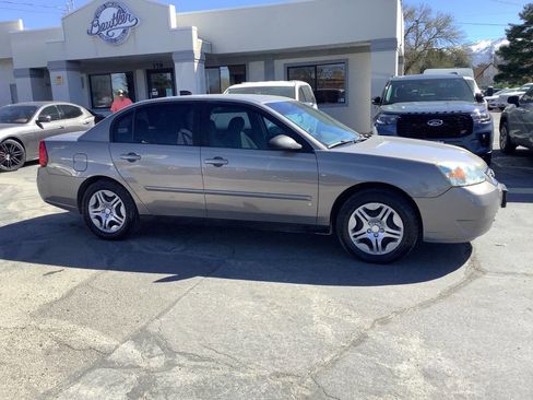 Used 2007 Chevrolet Malibu LS image 9