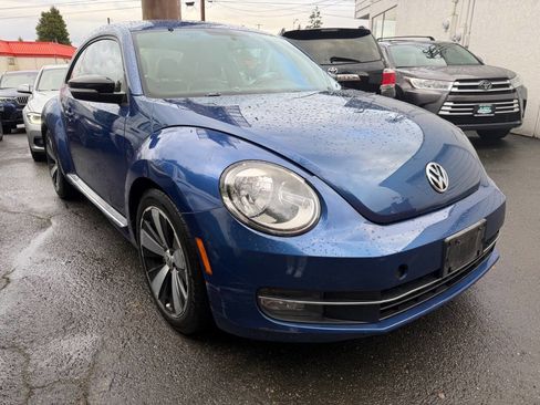 Used 2012 Volkswagen Beetle 2.0T image 4