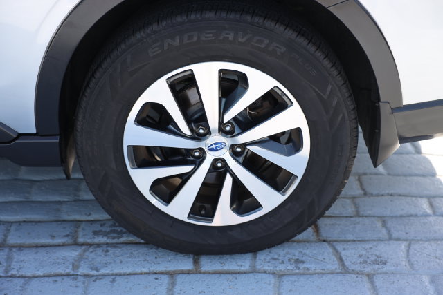 Used 2020 Subaru Outback Premium w/ Popular Package #1 AWD/4WD image 48