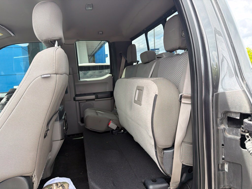 Used 2017 Ford F150 XLT w/ Equipment Group 302A Luxury RWD image 18