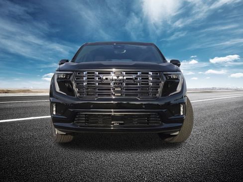 New 2026 GMC Acadia Denali Ultimate w/ LPO, Floor Liner Package image 17