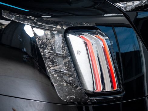 Used 2024 Rolls-Royce Spectre w/ Spectre Launch Package image 34