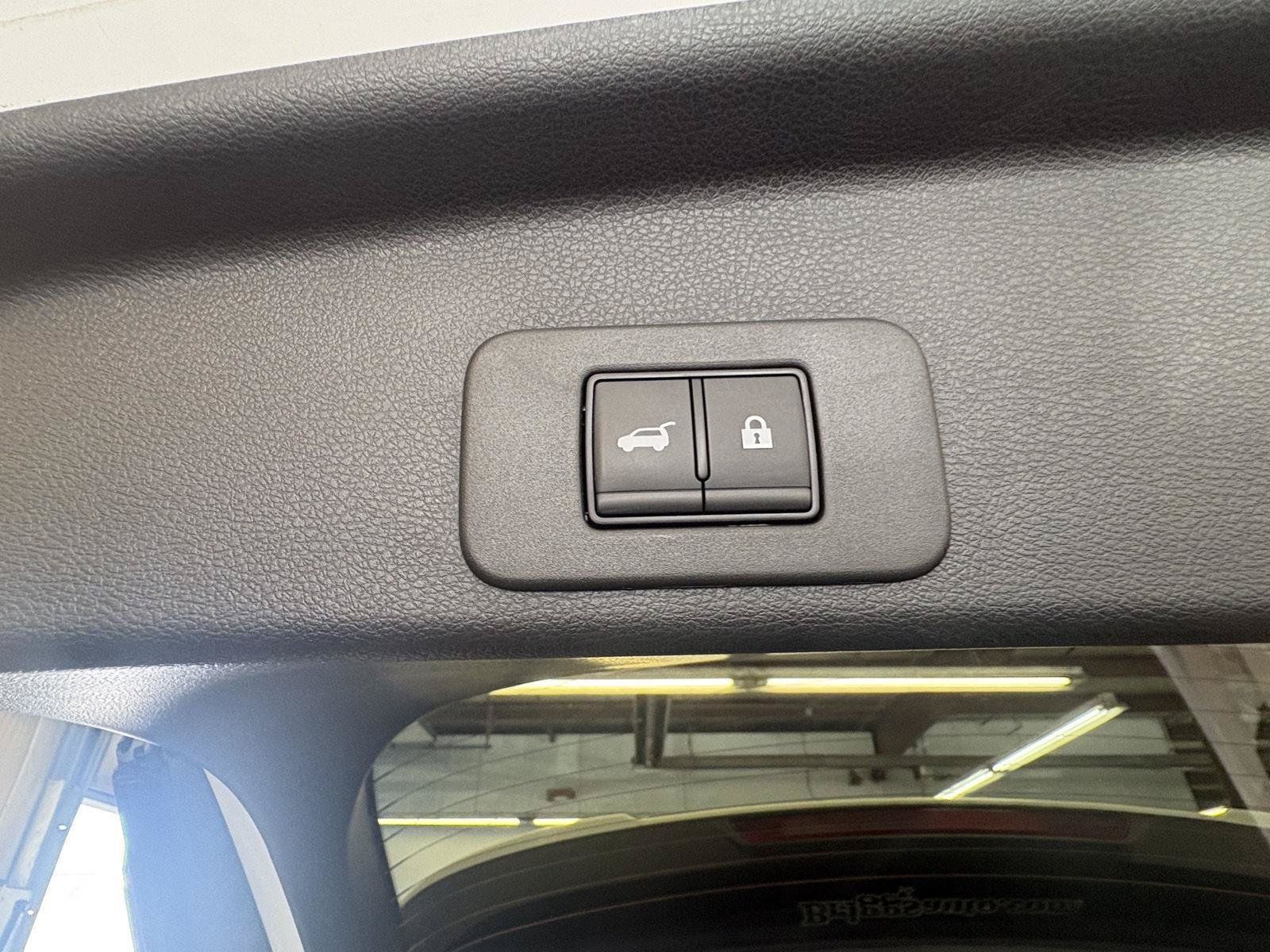 Used 2025 Nissan Murano SL w/ Cargo Package AWD/4WD image 19
