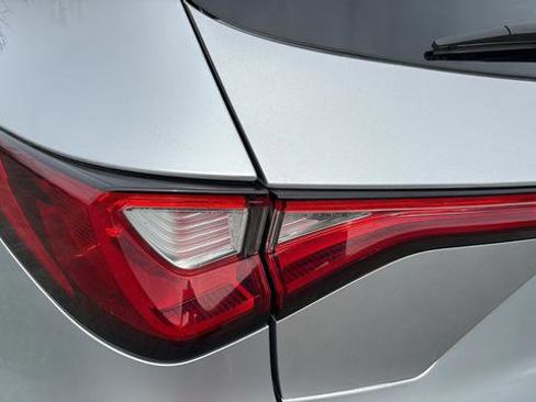 Used 2023 Acura MDX SH-AWD image 10