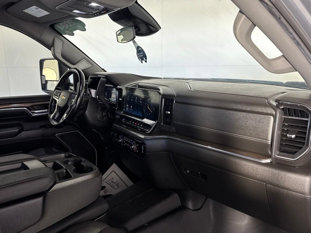 Certified 2024 Chevrolet Silverado 2500 LT AWD/4WD image 47