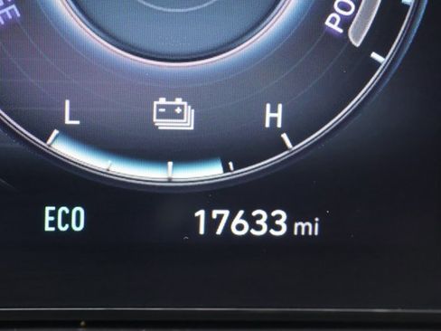 Certified 2024 Hyundai Tucson Limited image 13