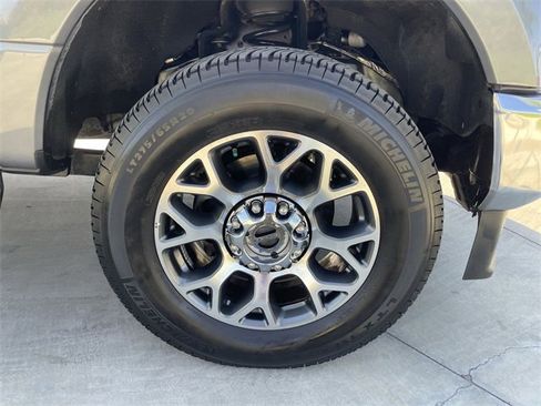 Used 2021 Ford F250 Lariat w/ Lariat Value Package image 32