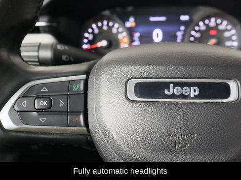 Used 2022 Jeep Compass Latitude image 8