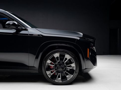 Used 2023 BMW XM image 40