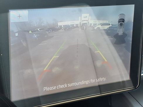 Used 2023 Ford Explorer XLT w/ Equipment Group 202A image 11