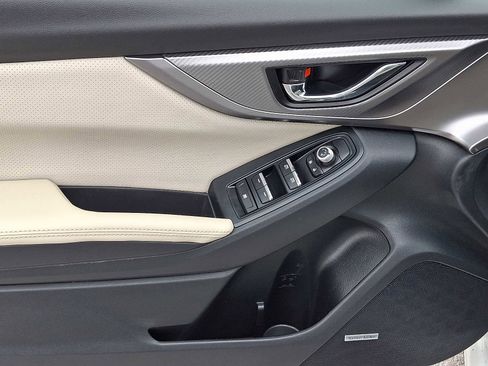 Used 2022 Subaru Impreza 2.0i Limited image 13