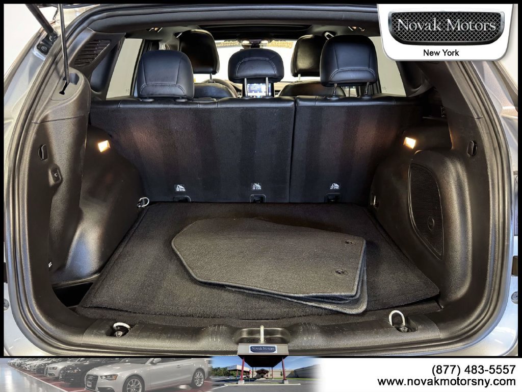Used 2023 Jeep Compass Limited w/ Elite Group AWD/4WD image 12