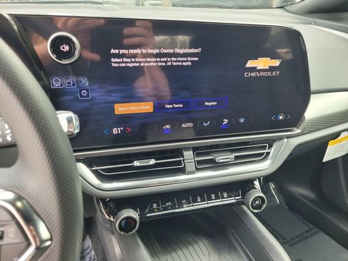 New 2026 Chevrolet Equinox EV LT image 29