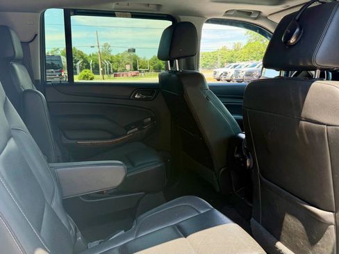 Used 2017 Chevrolet Suburban Premier AWD/4WD image 11