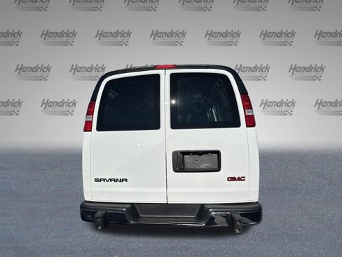 Used 2024 GMC Savana 2500 w/ Driver Convenience Package image 9