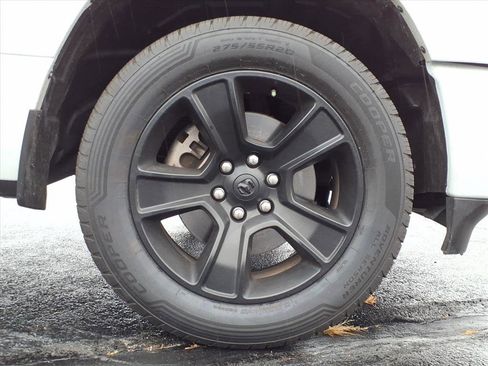 Certified 2022 RAM 1500 Big Horn w/ Night Edition image 9