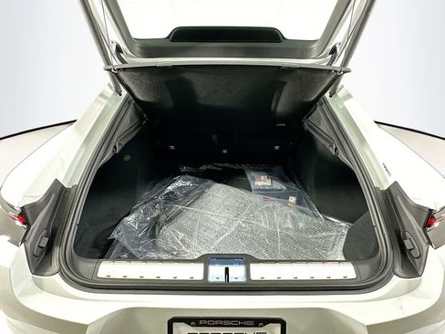 New 2026 Porsche Panamera image 28