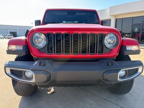 New 2024 Jeep Gladiator Sport image 4