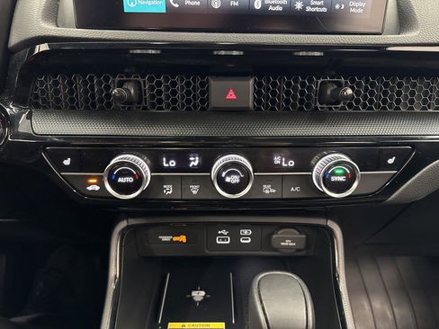 Used 2025 Honda CR-V Sport Touring image 28