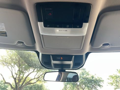 Used 2025 Nissan Rogue SV FWD image 12