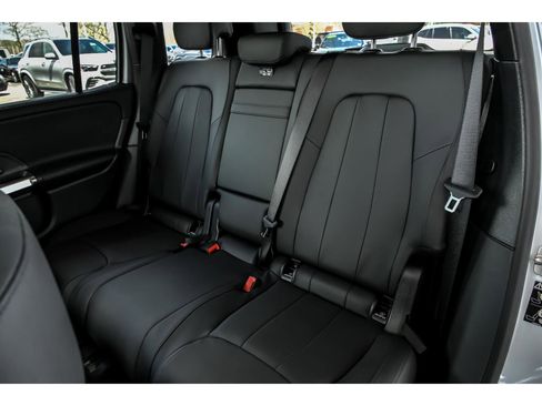 New 2026 Mercedes-Benz GLB 250 4MATIC image 9