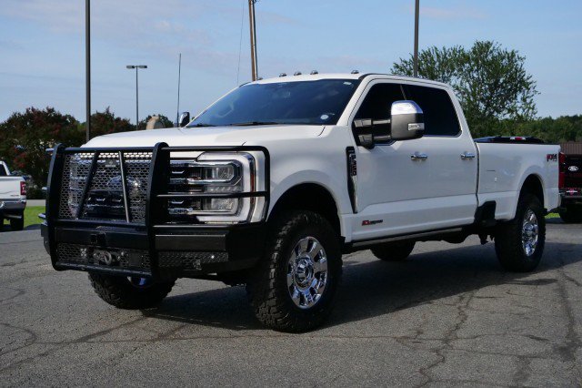 Used 2025 Ford F350 Lariat w/ Lariat Ultimate Package AWD/4WD image 6