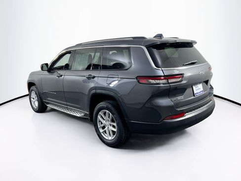 Used 2023 Jeep Grand Cherokee L Laredo image 7