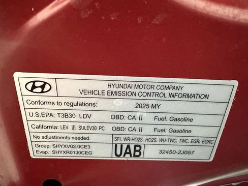 Used 2025 Hyundai Elantra SEL w/ Cargo Package image 67