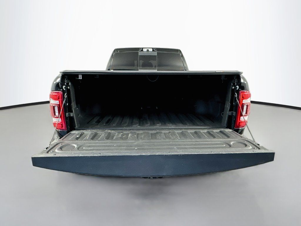 Used 2024 RAM 3500 Laramie AWD/4WD image 29
