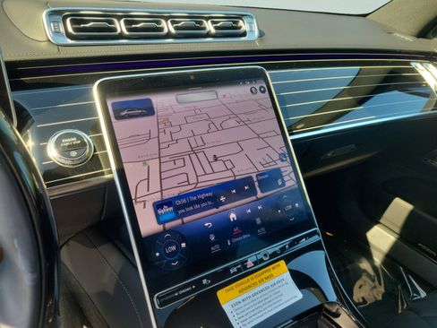 Certified 2025 Mercedes-Benz S 580 4MATIC Sedan image 18